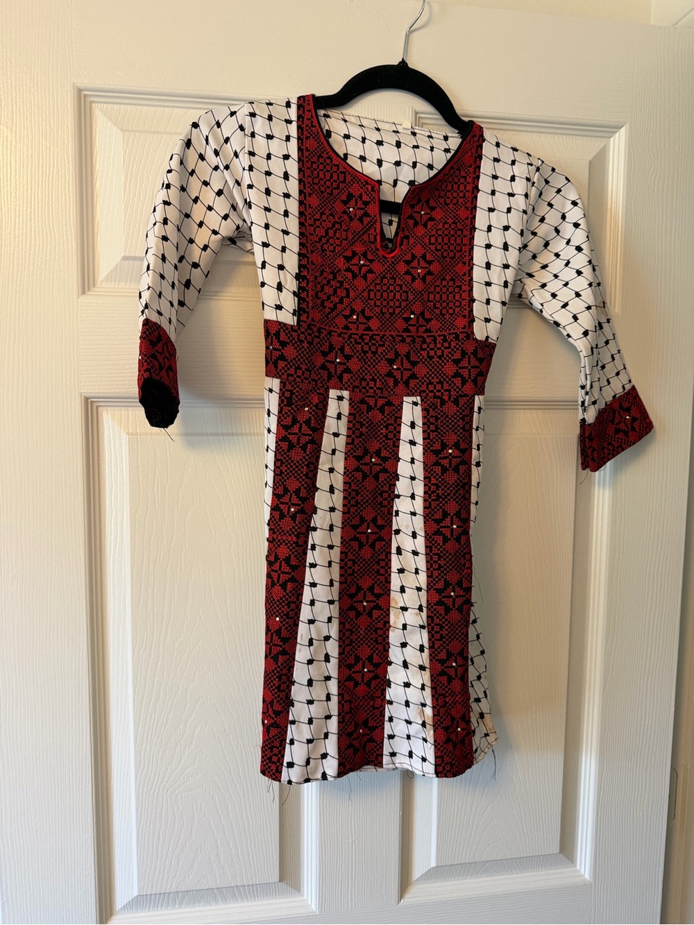 Palestinian girls Style Embroidered Keffiyeh Thobe Dress Size 1